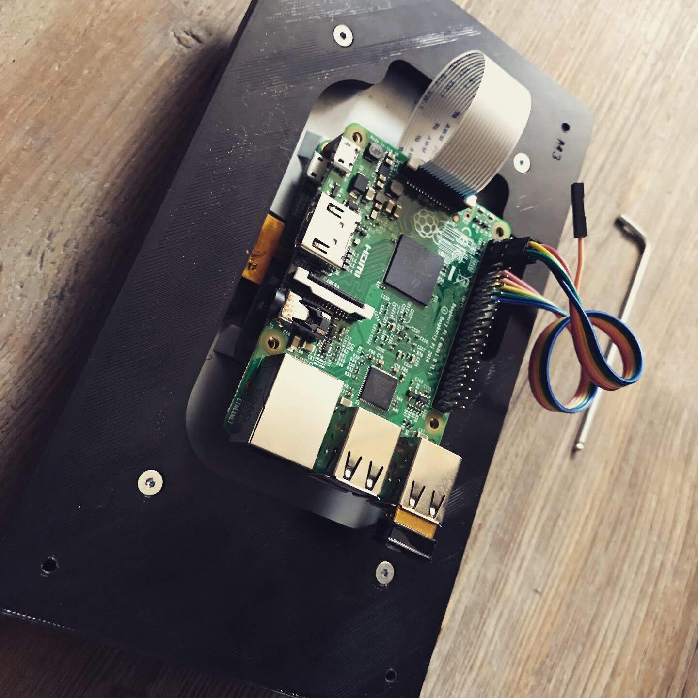 Raspberry Pi Touchscreen Gehäuse